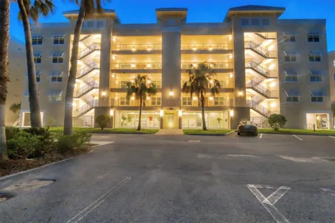 260 HIDDEN BAY DRIVE #402