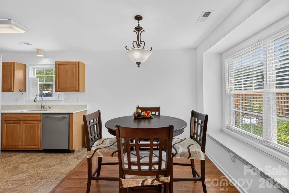 906 Woodhill Drive Fletcher, NC 28732