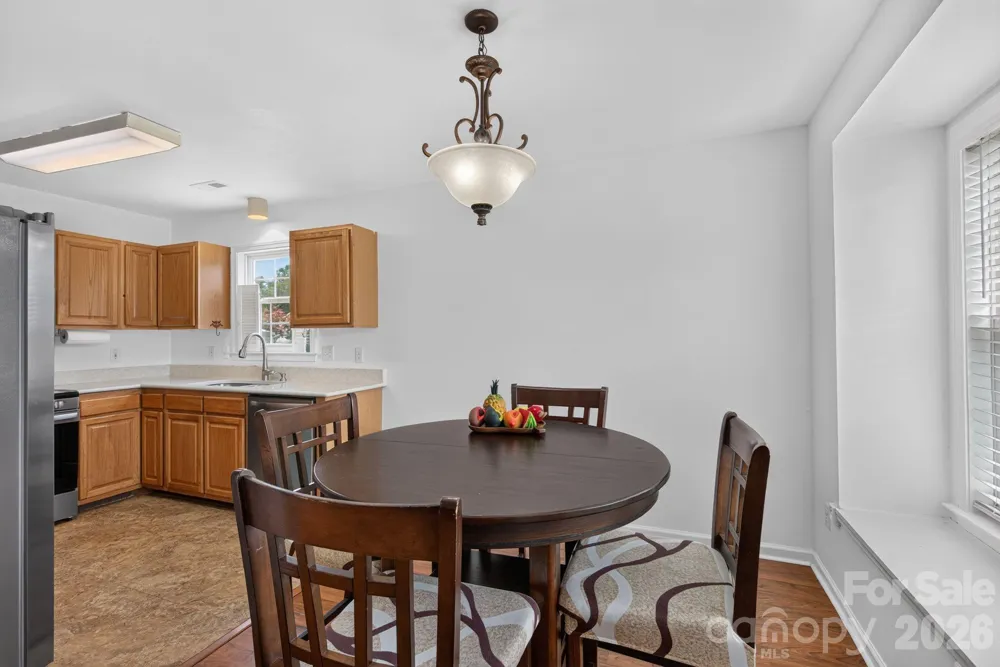 906 Woodhill Drive Fletcher, NC 28732