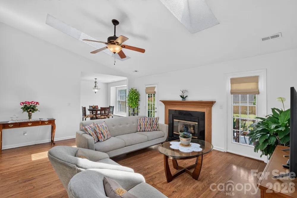 906 Woodhill Drive Fletcher, NC 28732