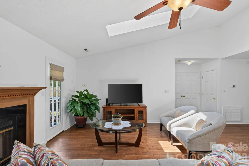 906 Woodhill Drive Fletcher, NC 28732