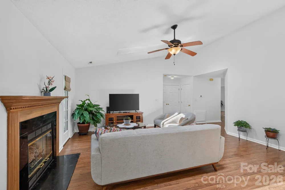 906 Woodhill Drive Fletcher, NC 28732