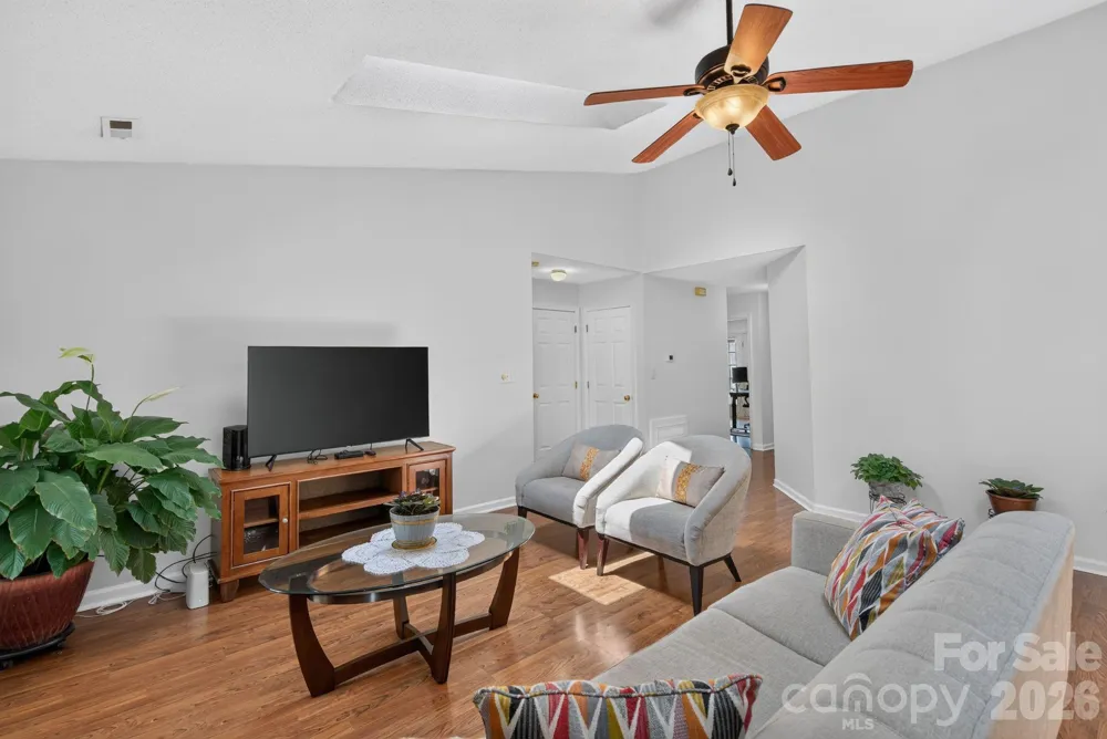 906 Woodhill Drive Fletcher, NC 28732