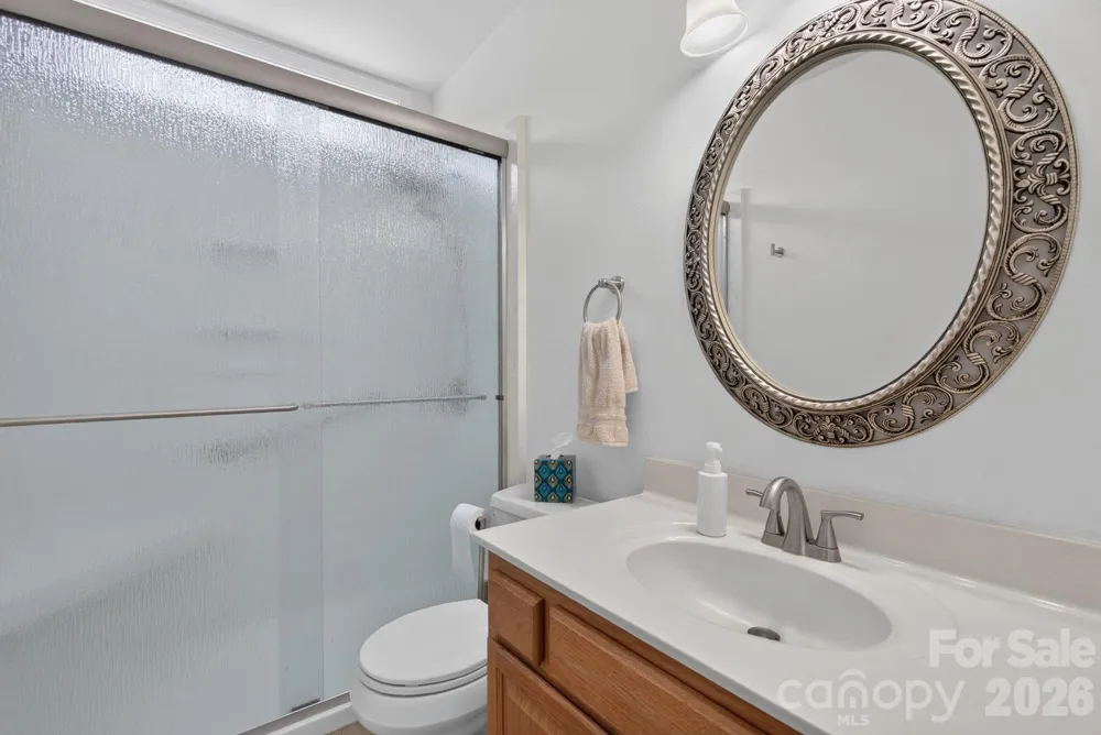 906 Woodhill Drive Fletcher, NC 28732