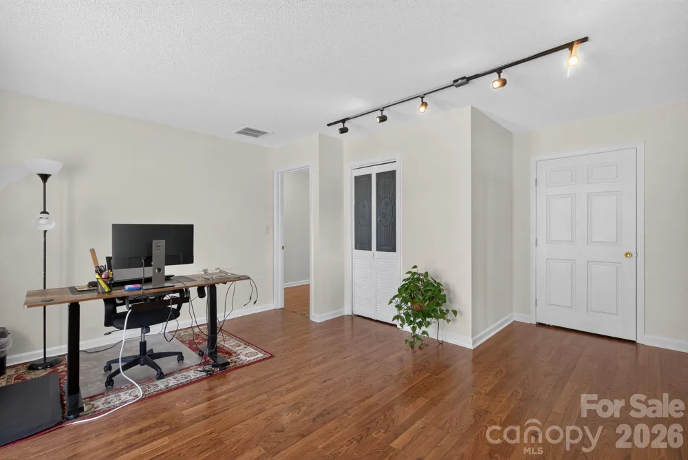 906 Woodhill Drive Fletcher, NC 28732