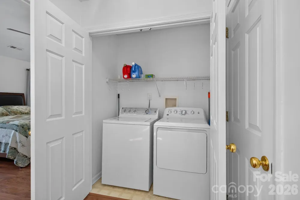 906 Woodhill Drive Fletcher, NC 28732