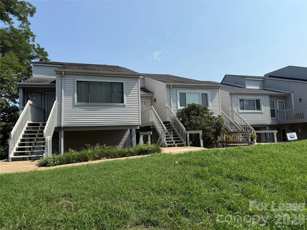 1050 21st Avenue NW #66 Hickory, NC 28601