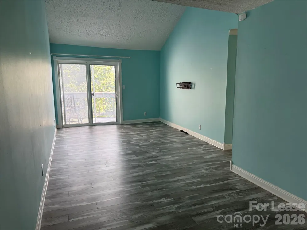 1050 21st Avenue NW #66 Hickory, NC 28601