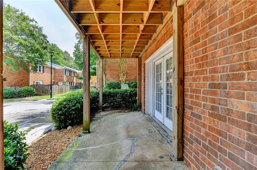 6520 Roswell Road #30 Sandy Springs, GA 30328