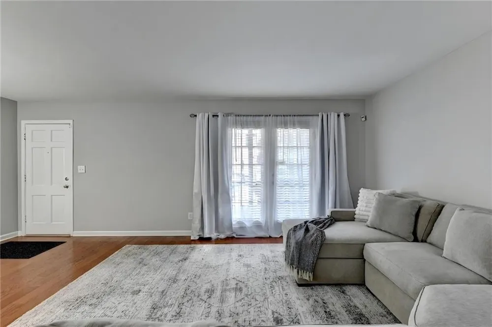 6520 Roswell Road #30 Sandy Springs, GA 30328