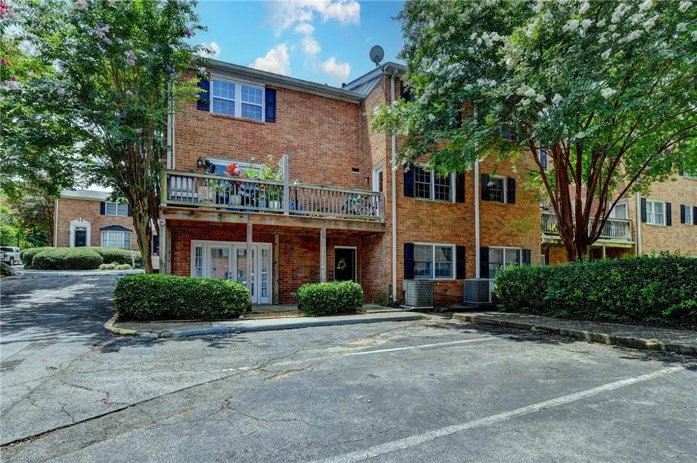 6520 Roswell Road #30 Sandy Springs, GA 30328