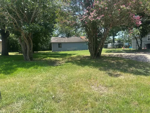 1008 E High Street