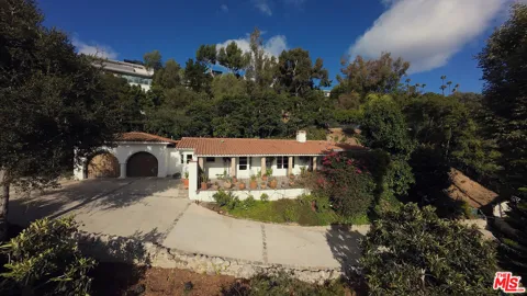 2627 Outpost Drive