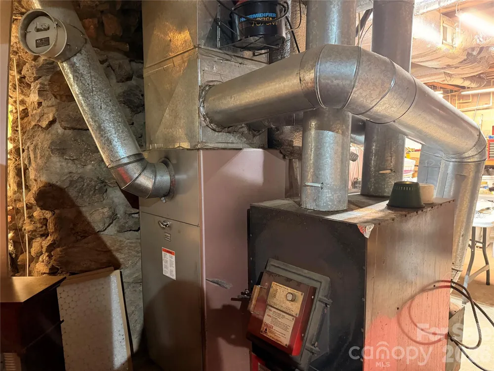 4991 Albert Williams Road W Connelly Springs, NC 28612