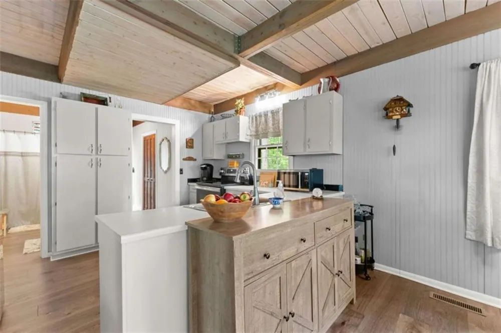 222 Matterhorn Drive Sautee Nacoochee, GA 30571