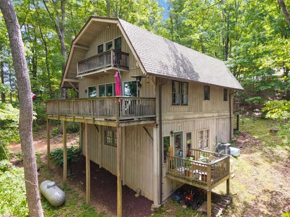 222 Matterhorn Drive Sautee Nacoochee, GA 30571