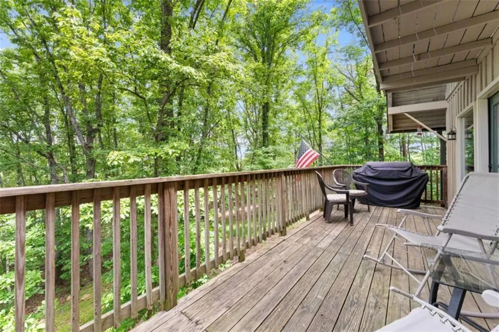 222 Matterhorn Drive Sautee Nacoochee, GA 30571