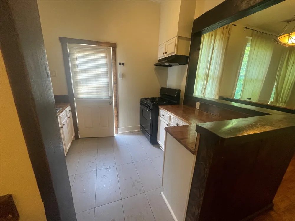 1753 Irving Place #1753.5 Shreveport, LA 71101