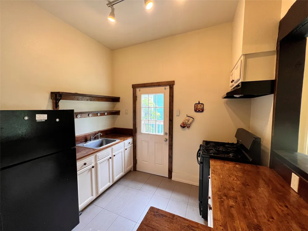 1753 Irving Place #1753.5 Shreveport, LA 71101