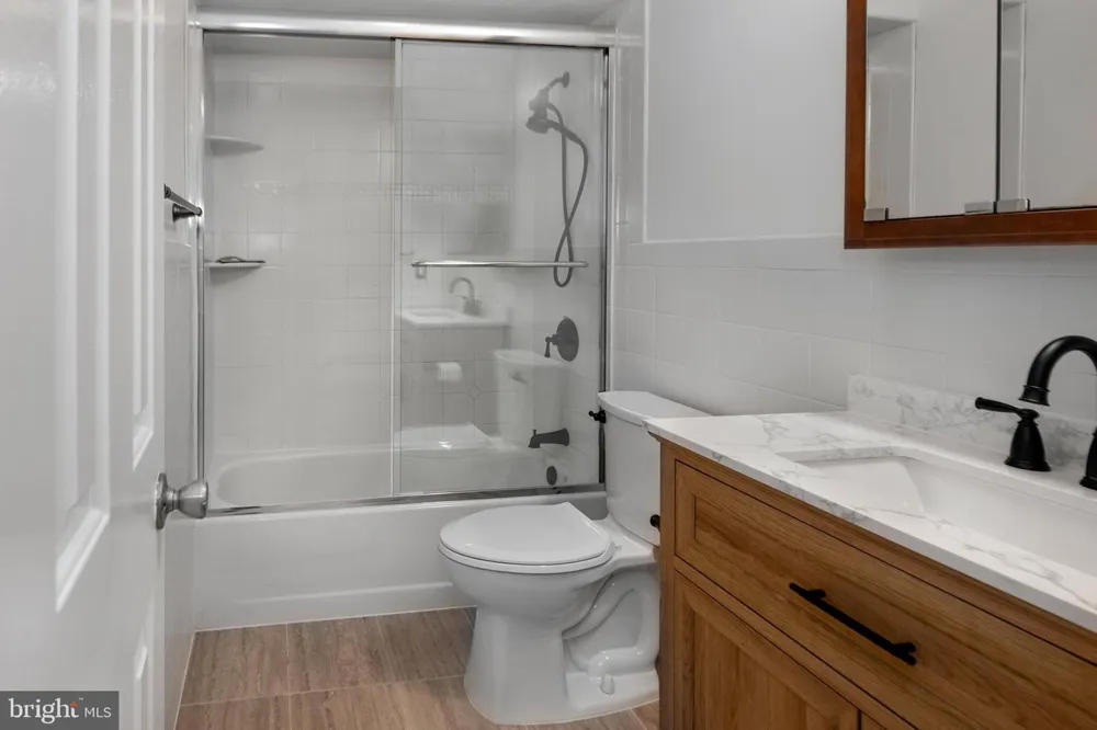 903 WETHERBURN COURT Flemington, NJ 08822