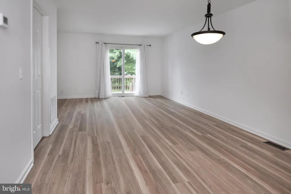 903 WETHERBURN COURT Flemington, NJ 08822