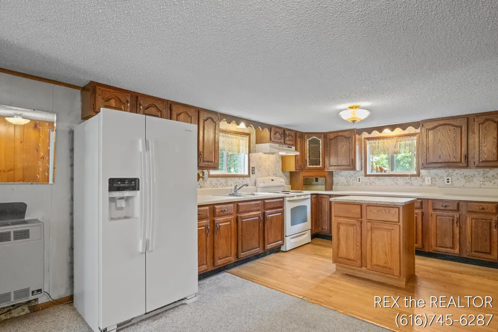 167 W Brooks Street Newaygo, MI 49337