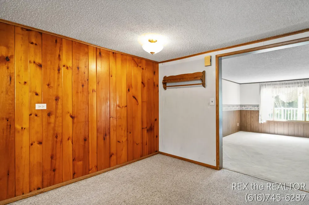 167 W Brooks Street Newaygo, MI 49337