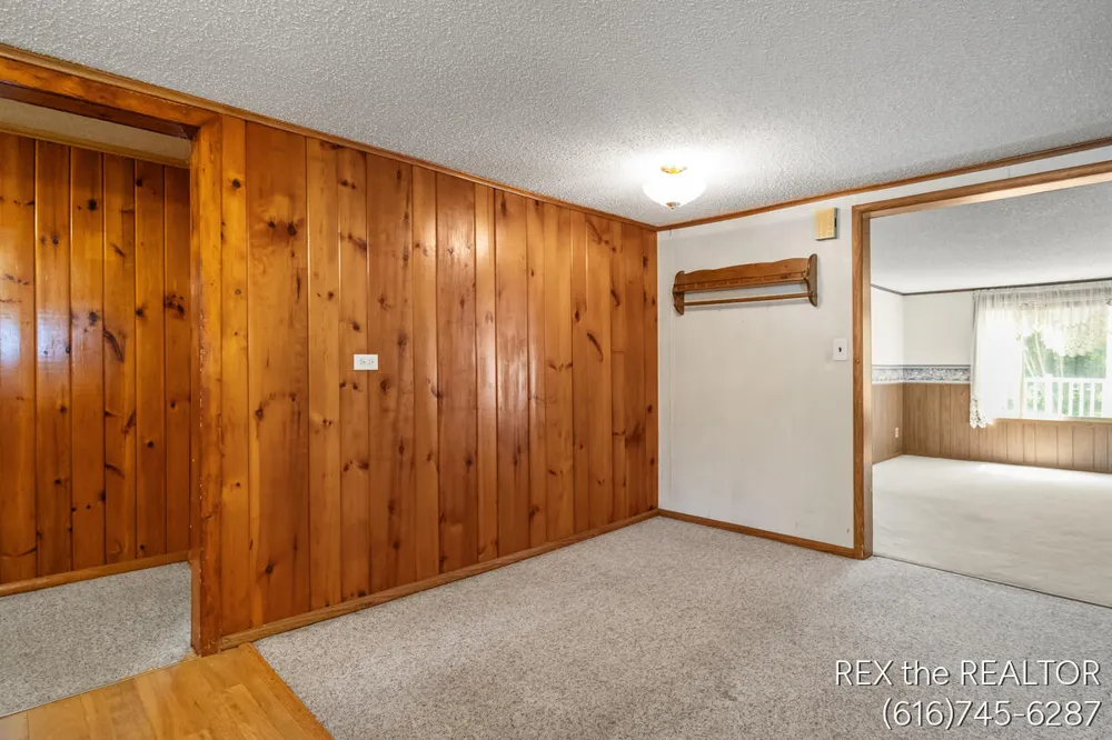 167 W Brooks Street Newaygo, MI 49337