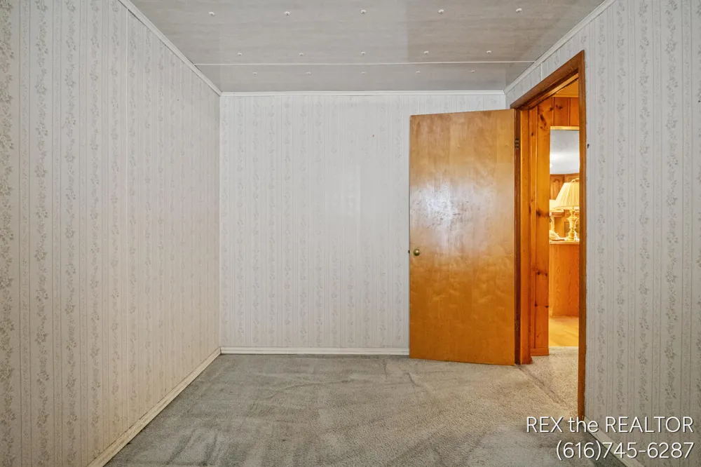 167 W Brooks Street Newaygo, MI 49337