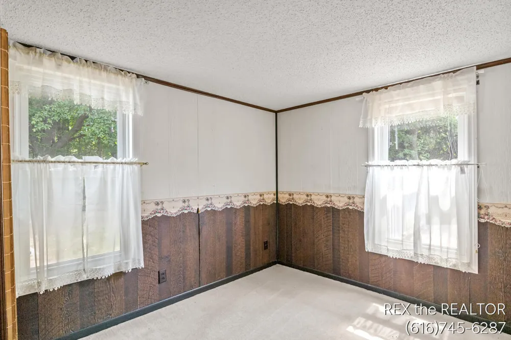 167 W Brooks Street Newaygo, MI 49337