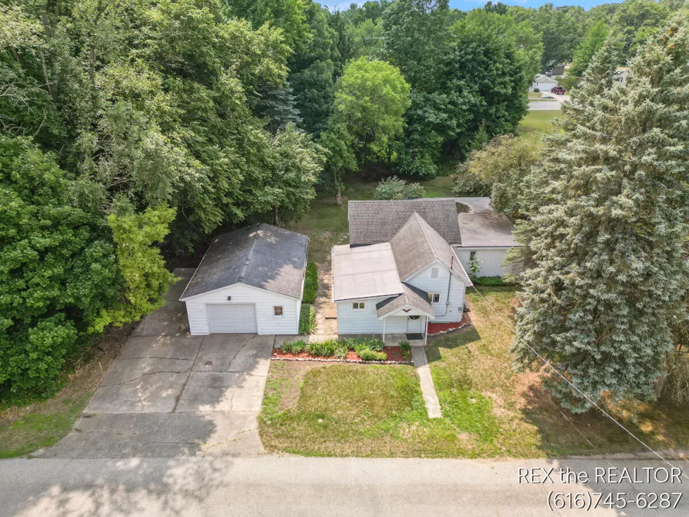 167 W Brooks Street Newaygo, MI 49337