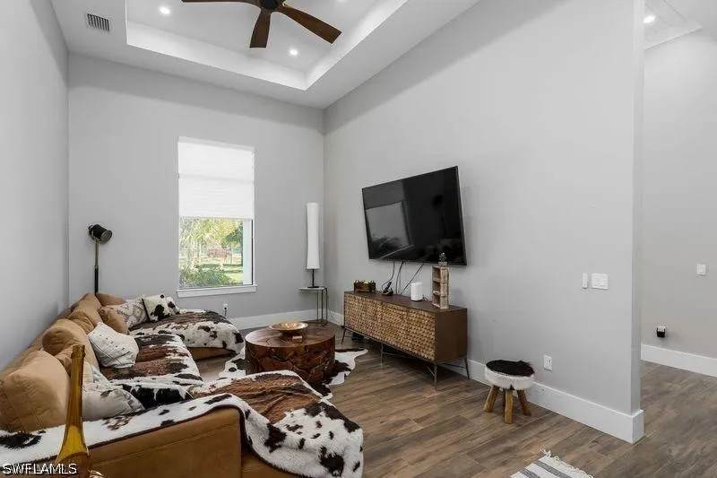 15th Street SW Naples, FL 34117