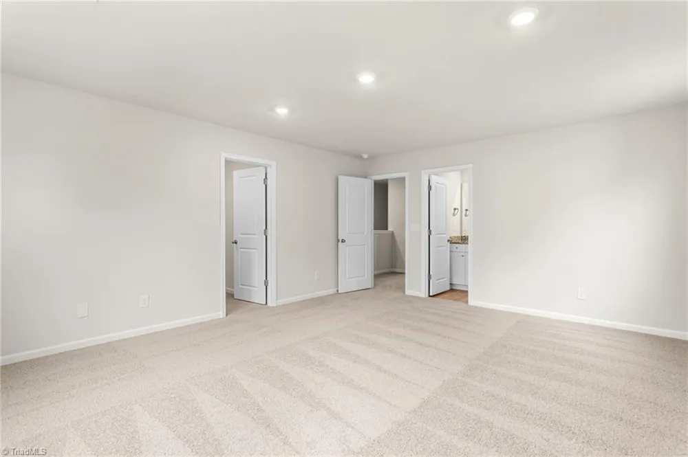 2128 Willow Glen Drive Graham, NC 27253