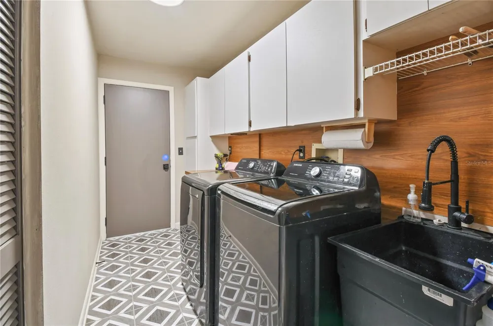2906 WINDRIDGE DRIVE Holiday, FL 34691