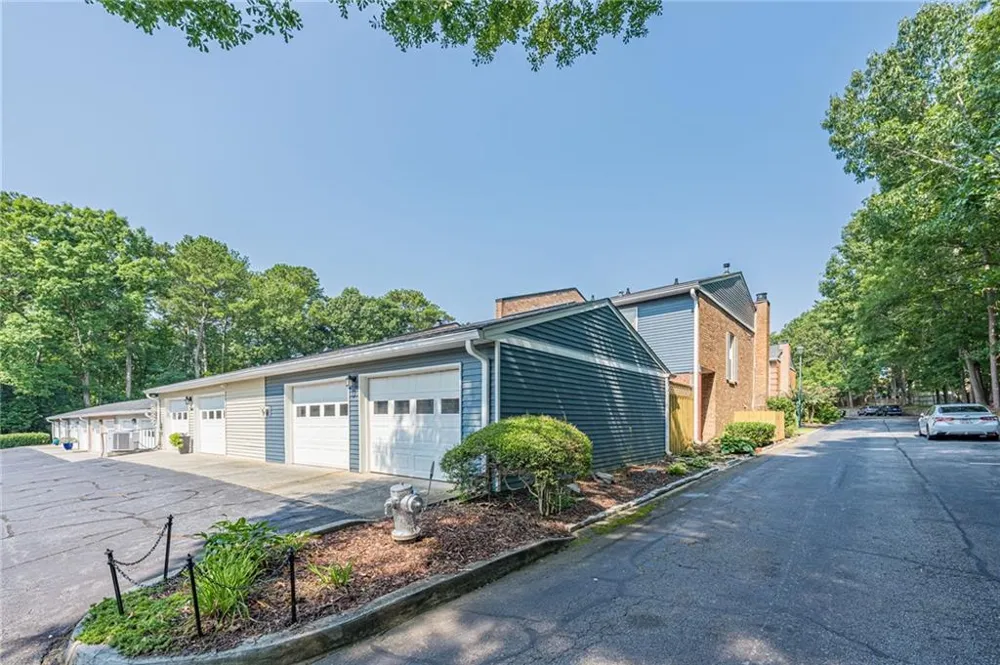 2920 Lavista Way Decatur, GA 30033