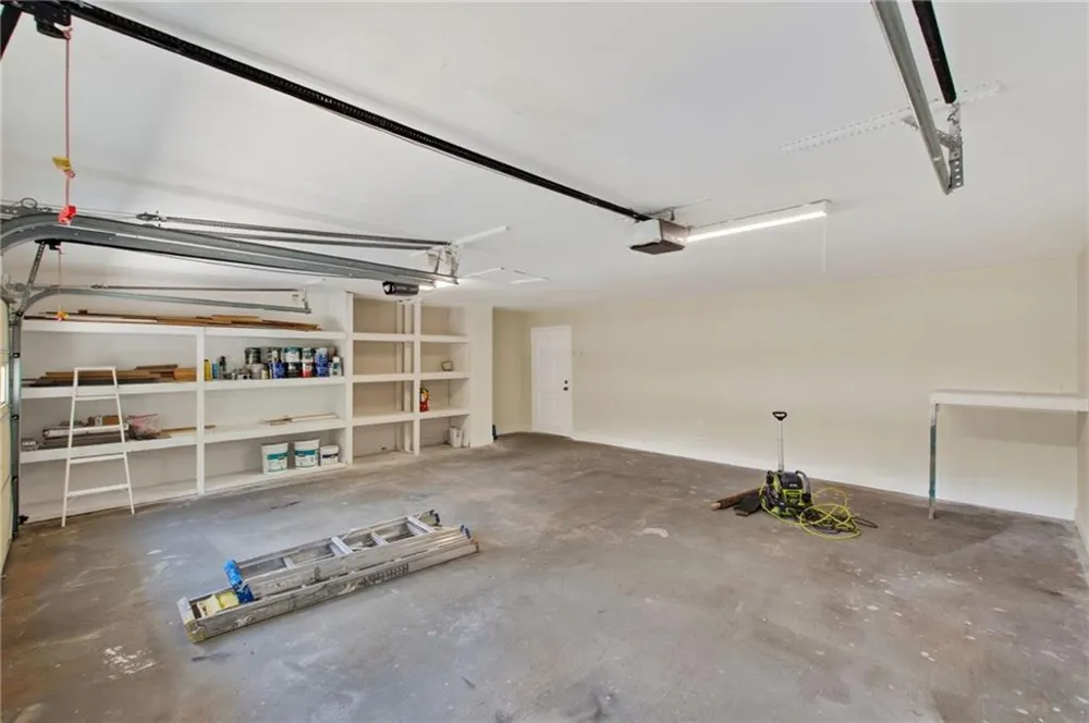 2920 Lavista Way Decatur, GA 30033