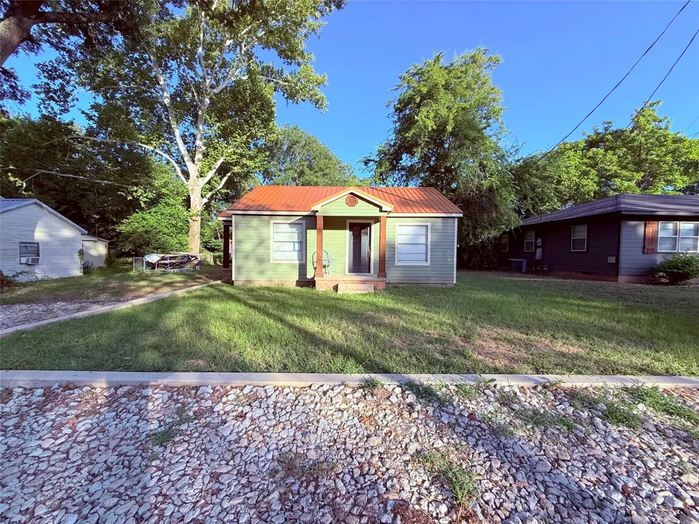 917 Sherrill Street Winnsboro, TX 75494