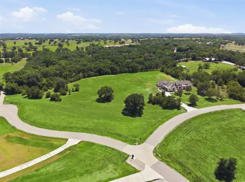 3000 Meadow Bend Court
