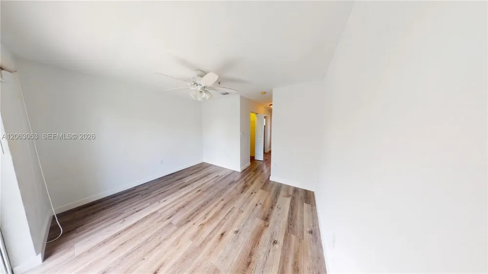 2084 NE 167th St #2-102 North Miami Beach, FL 33162