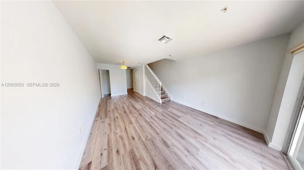 2084 NE 167th St #2-102 North Miami Beach, FL 33162