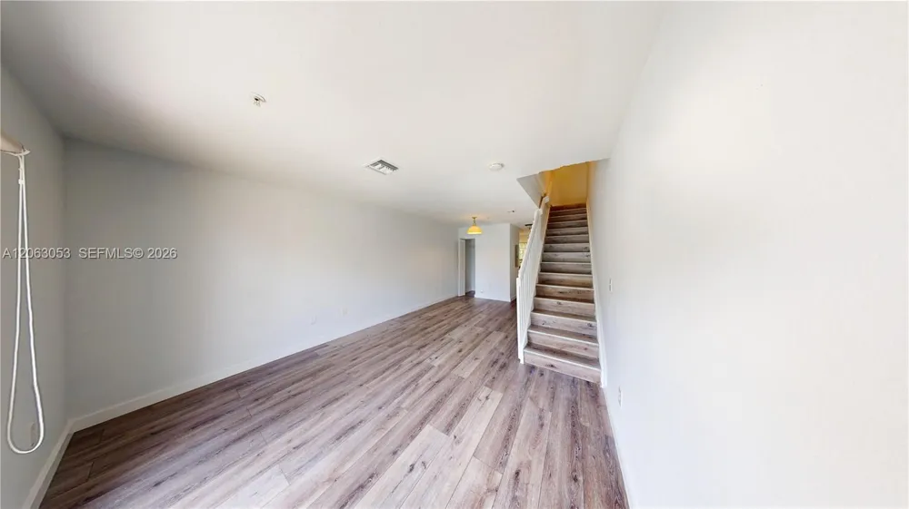 2084 NE 167th St #2-102 North Miami Beach, FL 33162