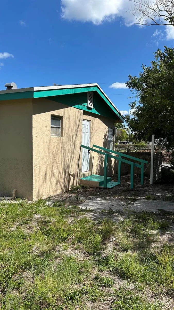 1601 17th Street Fort Pierce, FL 34950