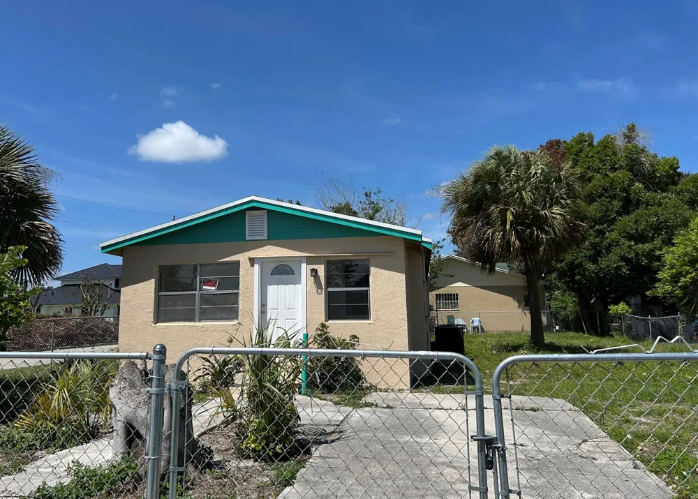 1601 17th Street Fort Pierce, FL 34950