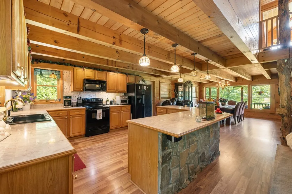 237 Laurel Creek Lane Hayesville, NC 28904
