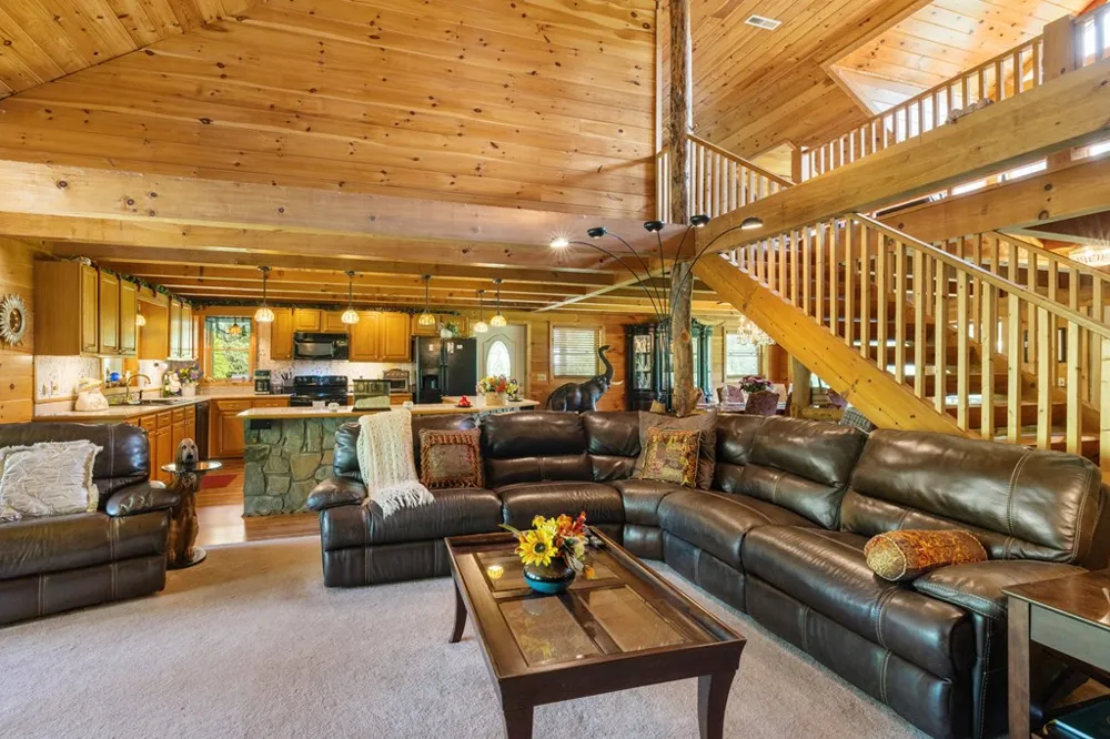 237 Laurel Creek Lane Hayesville, NC 28904