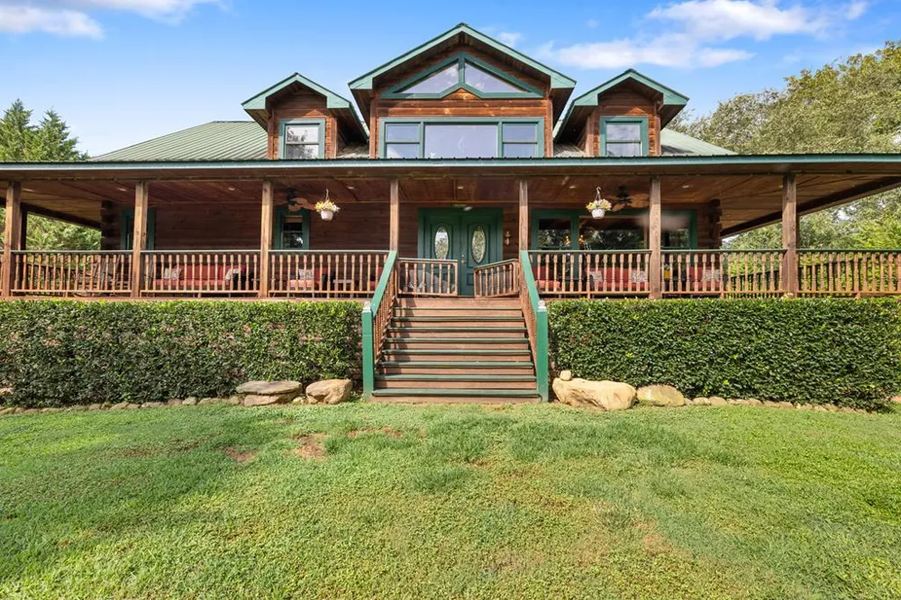 237 Laurel Creek Lane Hayesville, NC 28904