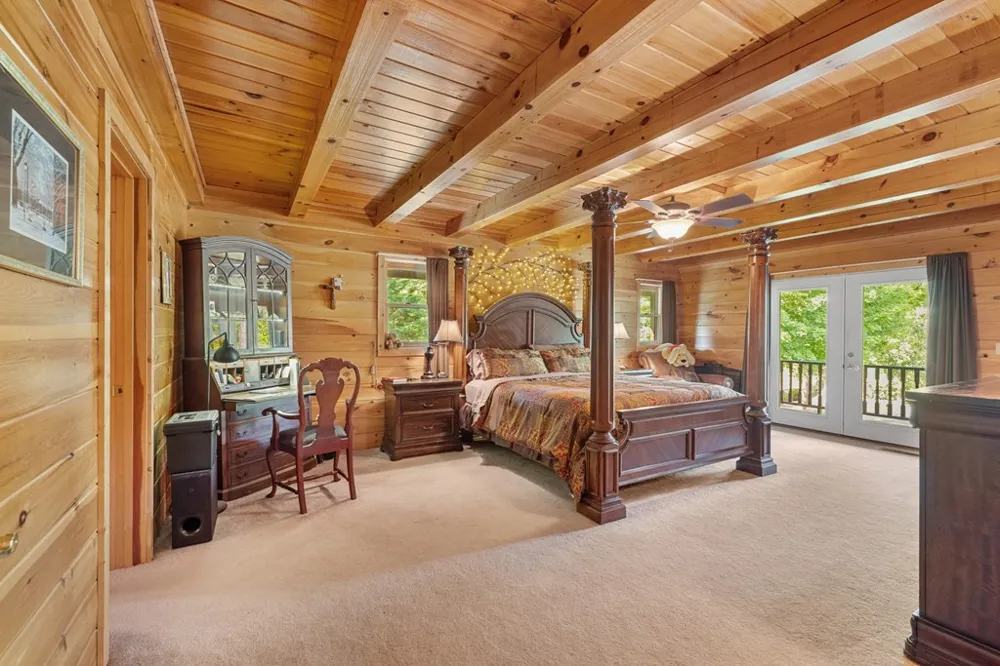 237 Laurel Creek Lane Hayesville, NC 28904