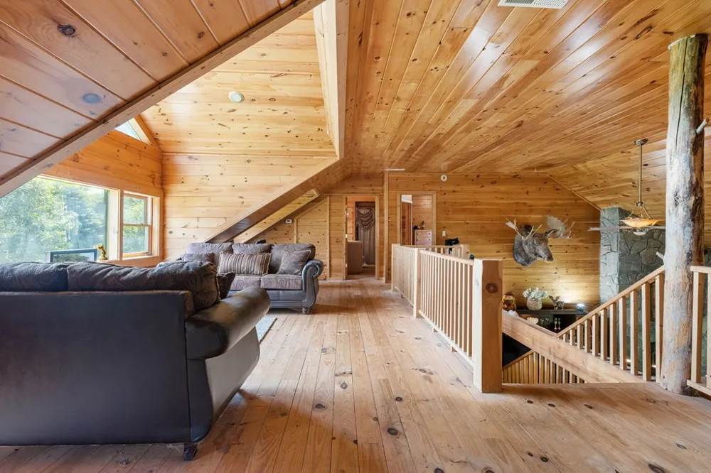 237 Laurel Creek Lane Hayesville, NC 28904