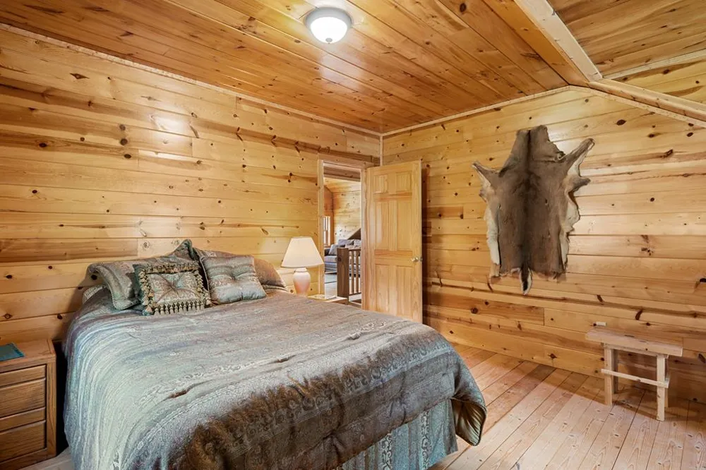 237 Laurel Creek Lane Hayesville, NC 28904