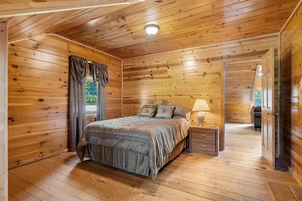 237 Laurel Creek Lane Hayesville, NC 28904